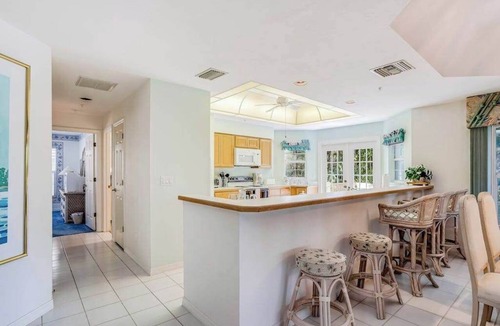Bonita Bay Condo | Ground-floor condo on the golf course with decks, pools & AC - snowbird-friendly