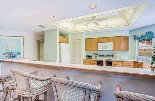 Bonita Bay Condo | Ground-floor condo on the golf course with decks, pools & AC - snowbird-friendly