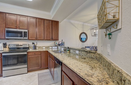 Lakewood Ranch Condo | GROUND FLOOR End unit 2 Bed/2bath+Den, Lakewood National