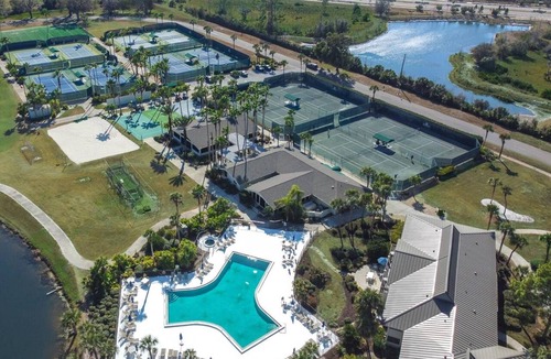 Wesley Chapel Condo | Ground Floor Lakeview Condo | 2 Queen Beds | Optional Saddlebrook Resort Amenities