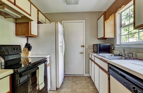 Savannah House | Group-Friendly Home with Pool, Grill & Fenced Yard