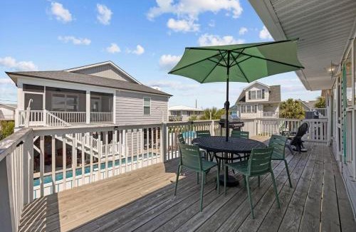 Cherry Grove Beach House | Grove Cove - 1'5 Blocks from Beach- Dog Friendly