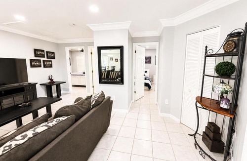 Citrus Park Apartment | Guest Apartment 2B 1B by Citrus Park mall area