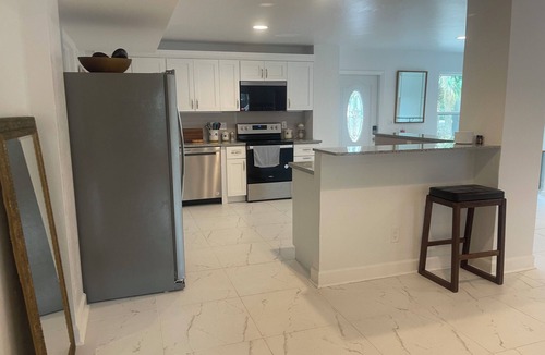Bonita Springs House | Gulf access. FREE Kayaks,SUP’s & Canoe.Bring your boat,bring the pups!