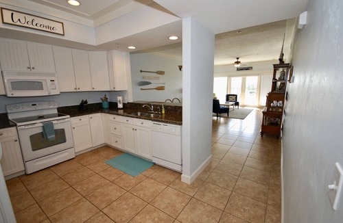 Steinhatchee Condo | Gulf Breeze #106- Private boat ramp & slip! Balcony overlooking the gulf! WiFi!