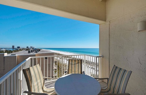 Pensacola Beach Condo | 🌴Gulf front-Gulf Views-Balcony-2BR Sans Souci 401🌴