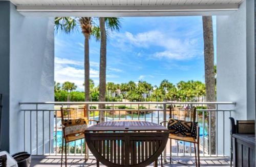 Gulf Place House | Gulf Place Cabanas 207 private beach access
