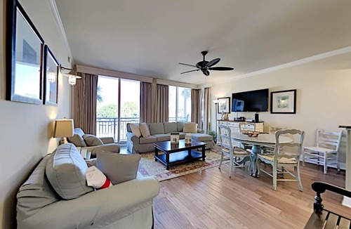 Gulf Place Apartment | Gulf Place Six Palms #2B - BBs Hideaway