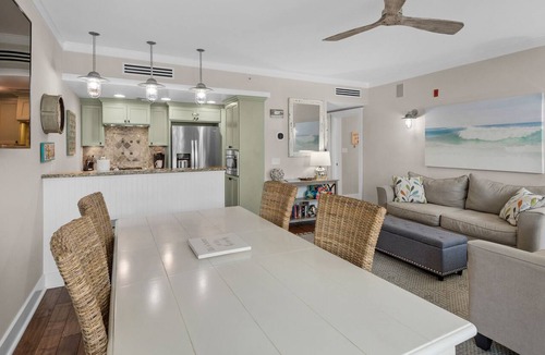 Gulf Place Condo | Gulf Place Unit w/Gulf Views & Amazing Amenities + Free Attraction Tickets!