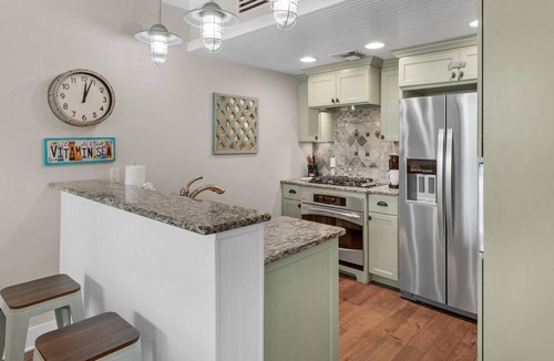Gulf Place Condo | Gulf Place Unit w/Gulf Views & Amazing Amenities + Free Attraction Tickets!
