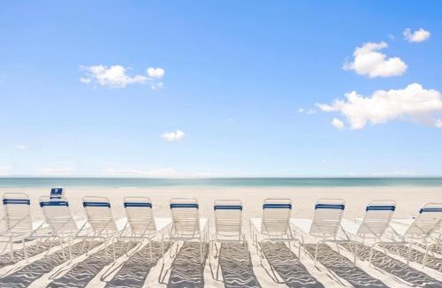 Longboat Key Apartment | Gulf Tides of Longboat Key by Coolvacay