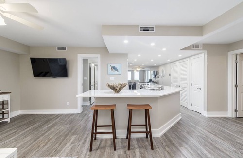 Holiday Isle Condo | Gulf View at Jetty East! Newly Renovated in 2021! One FREE Beach Chair Setup Dai