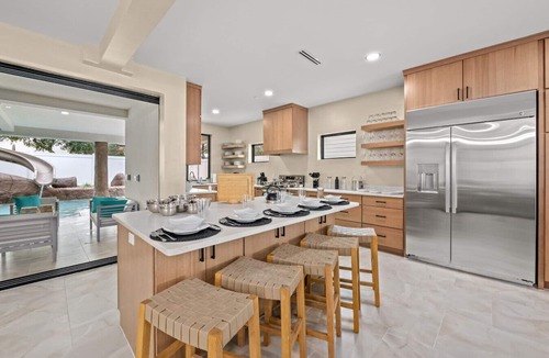 Crystal Beach Villa | Gulf views, Saltwater lagoon & waterfall, Beach@2min walk, Firepit, Golf Cart, Elevator