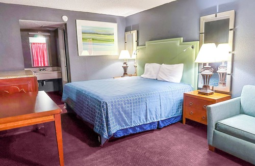 Hahira Hotel | Hahira Inn By OYO near Valdosta