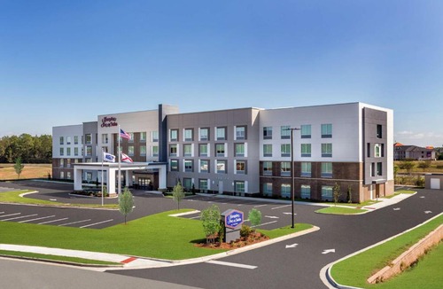 Saraland Hotel | Hampton Inn & Suites Saraland Mobile