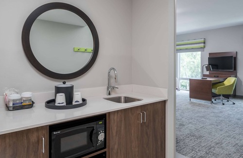 Port Canaveral Hotel | Hampton Inn & Suites Cape Canaveral Cruise Port