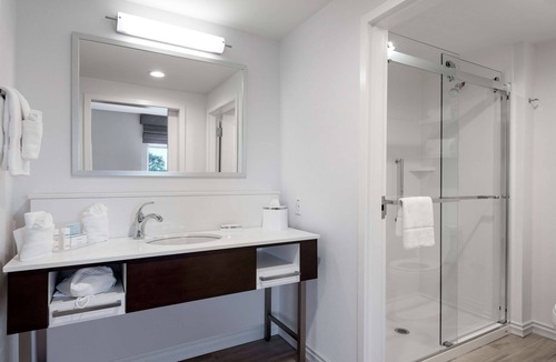 Interchange Square Hotel | Hampton Inn & Suites West Melbourne-Palm Bay Road