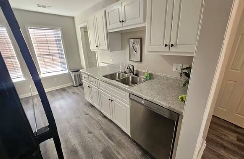 Harbison House | Hampton Oaks Hideaway