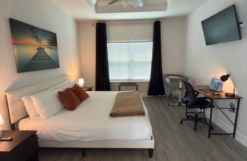 Tallahassee House | Hansell Villa + 12 PPL + Pet Friendly + BBQ + Games