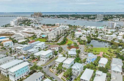 Holiday Isle House | Happy Days At Destin Pointe Resort