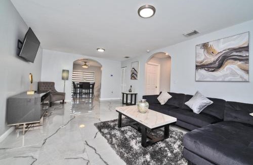 Miami Gardens House | Hard Rock Hidden Gem!
