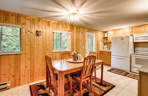 Harrison Cottage | Harrison Cabin w/Fire Pit & Elbow Lake Access!