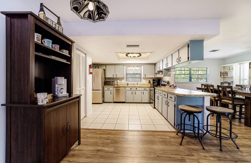 Dunnellon House | Haven at Rainbow Springs: Kayaks, Pool, Game Room