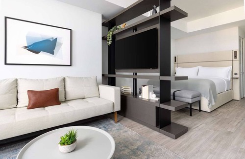 Downtown Miami Hotel | Haven of Relaxation! 4 Bay View Studios w/Kitchen, Pets Allowed, Outdoor Pool!