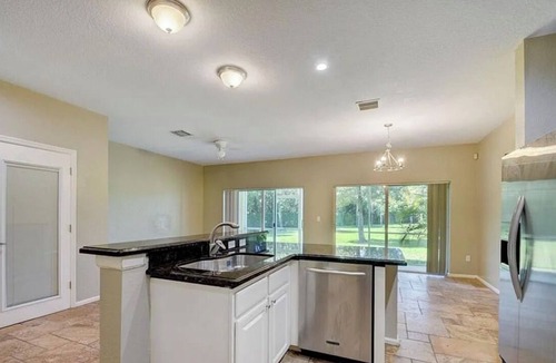 Lake Worth Corridor House | Healthcare travelers housing