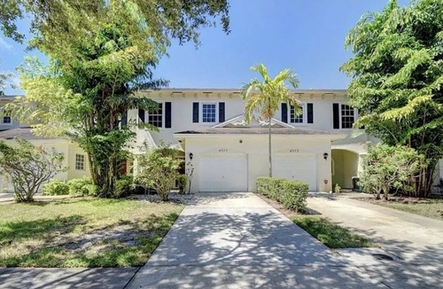 Lake Worth Corridor House | Healthcare travelers housing