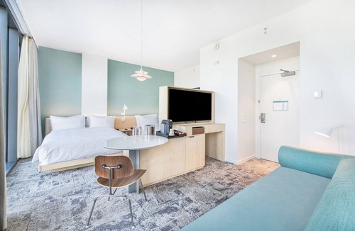 Gainesville Hotel | Hearing Accessible | 2 Queen Beds | Near UF Campus