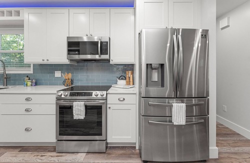 Arlington House | Heart of JAX New Built Bungalow 4BR Cozy Retreat! Mins to Beaches & Town Center!
