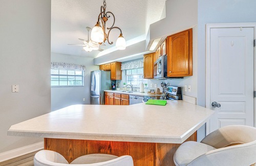 Tavares House | Heart of Lake County! Family Escape w/Lanai, Pool