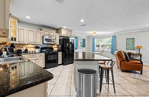 El Centro Beach House | Heart of PCB! Walk to White Sandy Beaches, Spacious Family 3BR