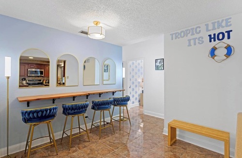 Seminole House | Heated Pool Game Room 3 King beds Beach 8min