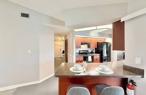 Pebble Beach House | !HEATED POOL/LANAI-BBQ-CANAL WATERFRONT-NEAR BEACH/GOLF/PARK/TENNIS/RESTAURANTS!