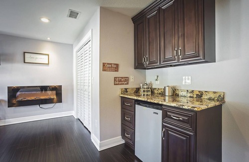Seffner Community Alliance House | Heated Pool w/Fire Pit Spacious Family Retreat