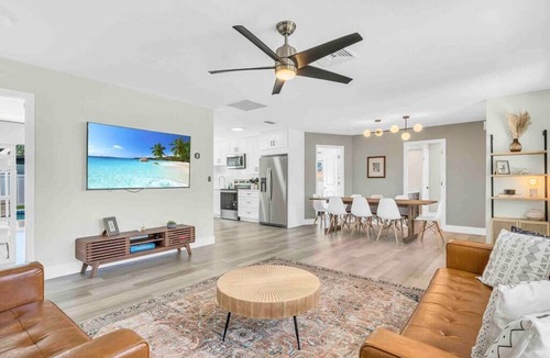 Braden River House | Heated Salt Water Pool near Siesta Key