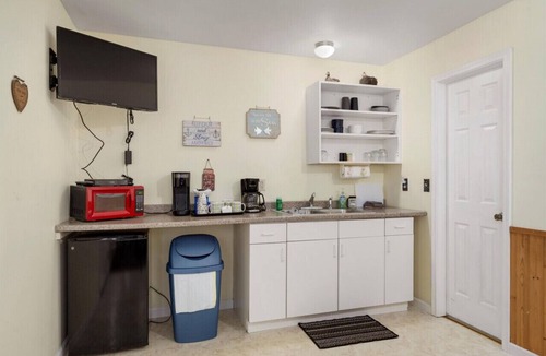 Durhamville House | Hidden Harbor Marina Unit 2 - Oneida Lake's Premier Fishing Paradise!