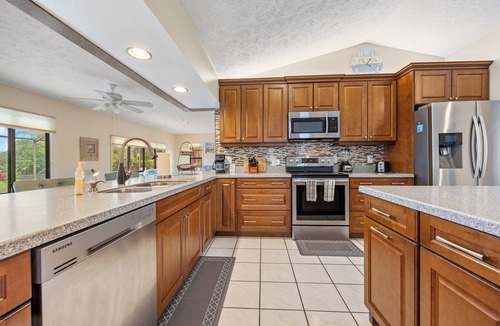 Port Saint Lucie House | Hidden Treasure with Large Heated Pool near Boat Park 3bd/2ba