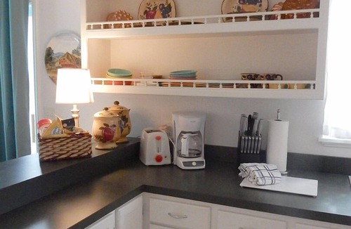 Mount Dora Cottage | High Hedges Cottage - Close to downtown Mt Dora in quiet neighborhood