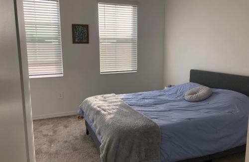 Mount Dora Apartment | Hillside House in Mount Dora