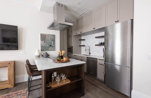 Downtown Condo | Historic Charm Southern Exposure