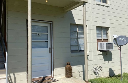 Valdosta House | Historic Cozy Apartment near Hospital & VSU -SF