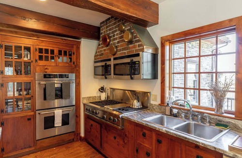 Town of Marbletown Cabin | Historic Home on 80 Acres | Pool, Duck Pond & Gym