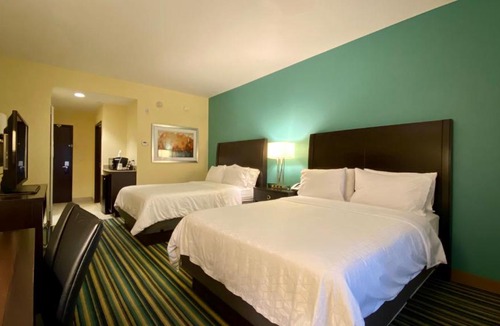 Orlando Hotel | Holiday Inn Express Hotel & Suites Orlando East-UCF Area by IHG