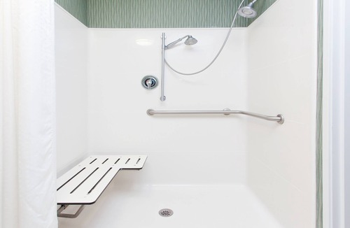 Cordele Hotel | Holiday Inn Express Hotel & Suites CORDELE NORTH by IHG