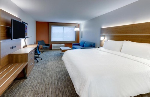 Mechanicstown Hotel | Holiday Inn Express & Suites - Middletown - Goshen by IHG