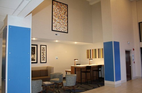 Douglas Hotel | Holiday Inn Express & Suites Douglas, an IHG Hotel