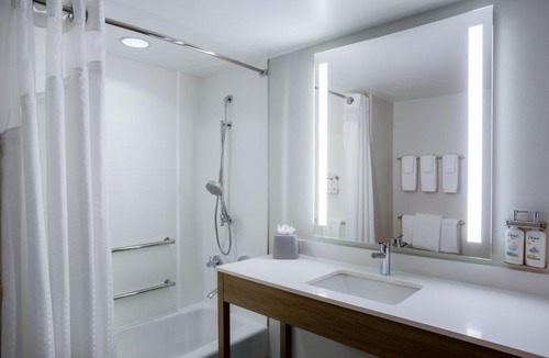 Braden River Hotel | Holiday Inn Express & Suites Bradenton East-Lakewood Ranch by IHG